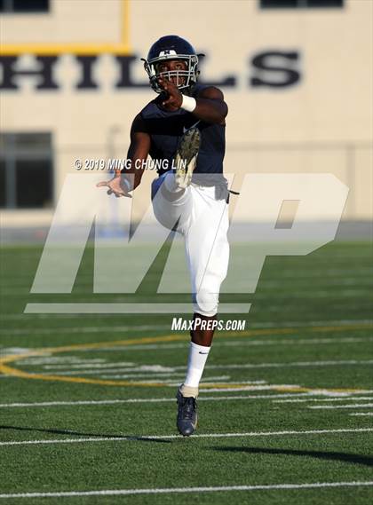 Thumbnail 2 in Mayfair vs. Santa Margarita photogallery.