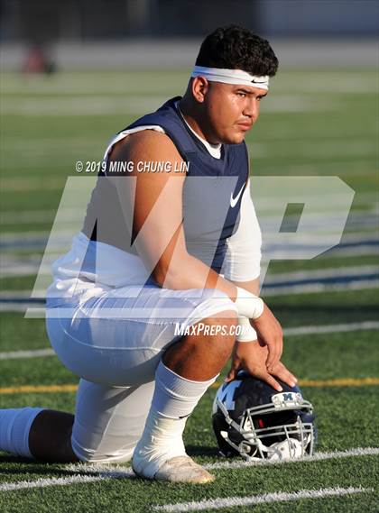 Thumbnail 3 in Mayfair vs. Santa Margarita photogallery.