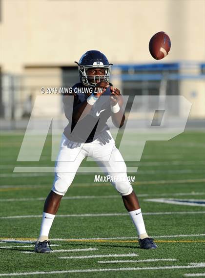 Thumbnail 1 in Mayfair vs. Santa Margarita photogallery.