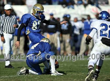 Thumbnail 1 in Aberdeen vs. Tylertown (MHSAA Class 3A Final) photogallery.