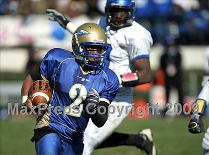 Thumbnail 3 in Aberdeen vs. Tylertown (MHSAA Class 3A Final) photogallery.