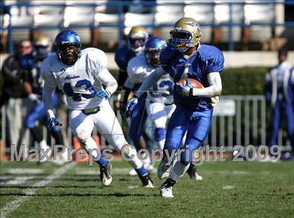 Thumbnail 1 in Aberdeen vs. Tylertown (MHSAA Class 3A Final) photogallery.