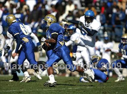 Thumbnail 1 in Aberdeen vs. Tylertown (MHSAA Class 3A Final) photogallery.