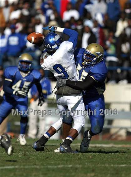 Thumbnail 3 in Aberdeen vs. Tylertown (MHSAA Class 3A Final) photogallery.