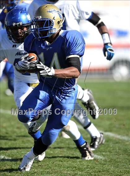 Thumbnail 2 in Aberdeen vs. Tylertown (MHSAA Class 3A Final) photogallery.