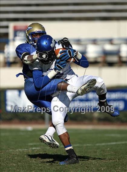 Thumbnail 1 in Aberdeen vs. Tylertown (MHSAA Class 3A Final) photogallery.