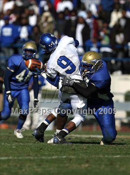 Thumbnail 1 in Aberdeen vs. Tylertown (MHSAA Class 3A Final) photogallery.
