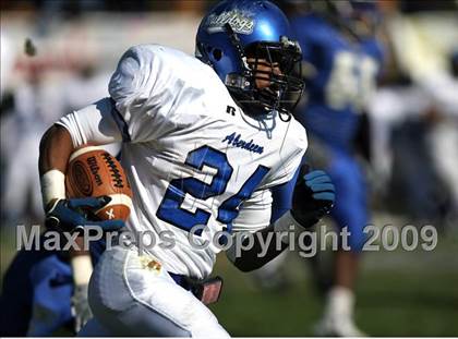 Thumbnail 3 in Aberdeen vs. Tylertown (MHSAA Class 3A Final) photogallery.