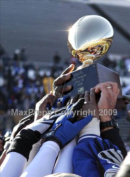 Thumbnail 3 in Aberdeen vs. Tylertown (MHSAA Class 3A Final) photogallery.