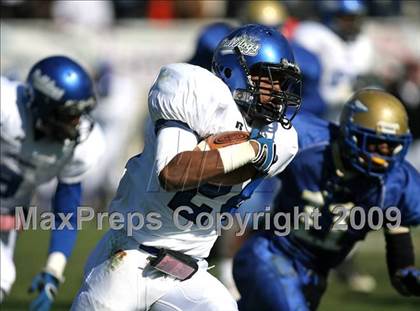 Thumbnail 1 in Aberdeen vs. Tylertown (MHSAA Class 3A Final) photogallery.