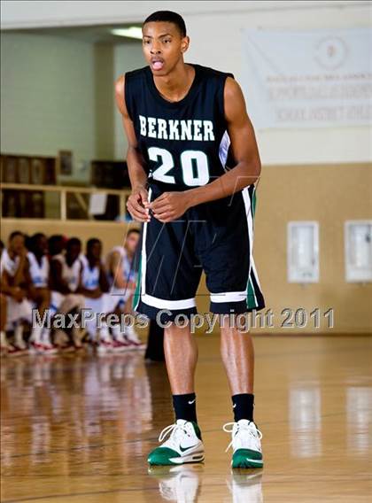 Thumbnail 1 in Skyline vs. Berkner photogallery.