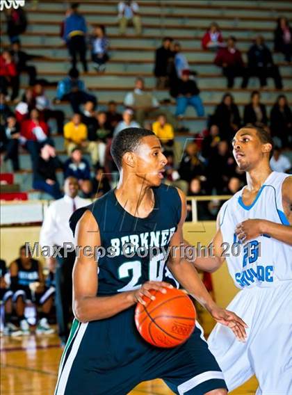 Thumbnail 2 in Skyline vs. Berkner photogallery.