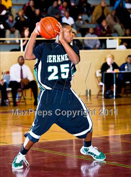 Thumbnail 1 in Skyline vs. Berkner photogallery.