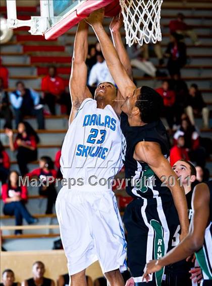 Thumbnail 2 in Skyline vs. Berkner photogallery.