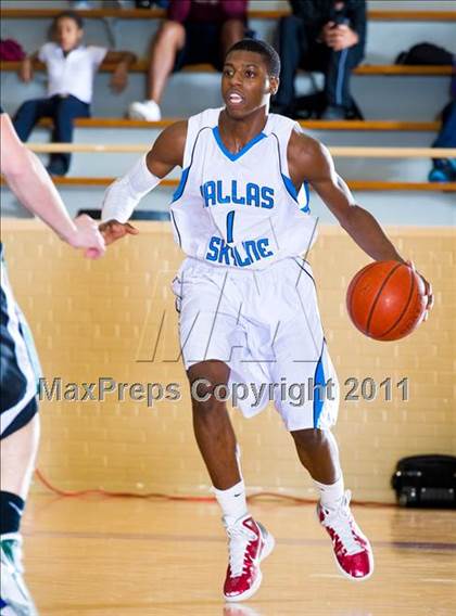 Thumbnail 3 in Skyline vs. Berkner photogallery.