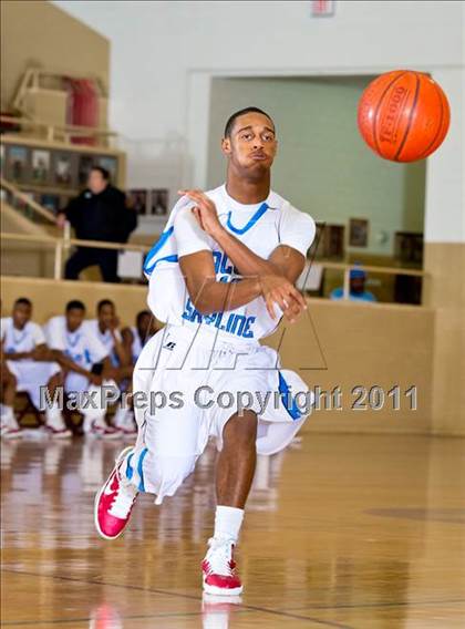 Thumbnail 2 in Skyline vs. Berkner photogallery.