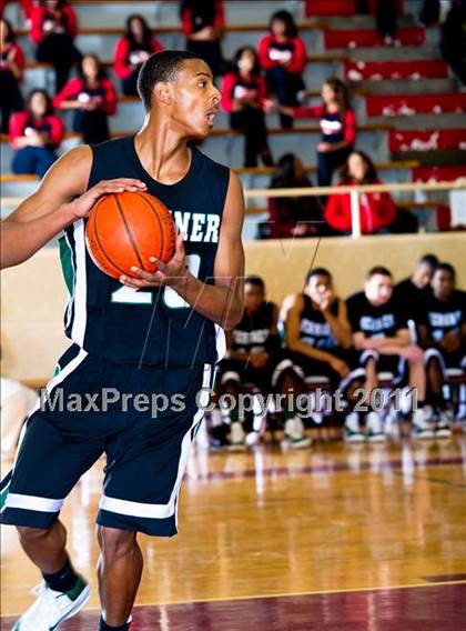 Thumbnail 3 in Skyline vs. Berkner photogallery.