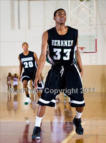 Thumbnail 1 in Skyline vs. Berkner photogallery.