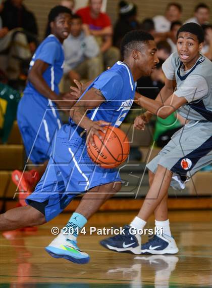 Thumbnail 2 in Phillips vs. Hyde Park (Saint Patrick Tournament) photogallery.