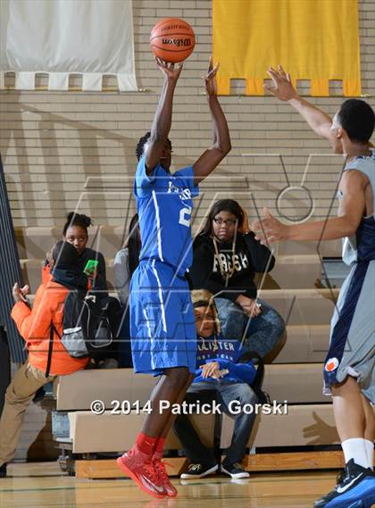 Thumbnail 3 in Phillips vs. Hyde Park (Saint Patrick Tournament) photogallery.