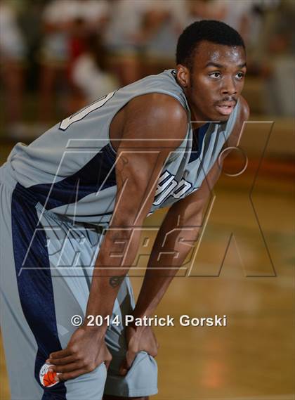 Thumbnail 1 in Phillips vs. Hyde Park (Saint Patrick Tournament) photogallery.