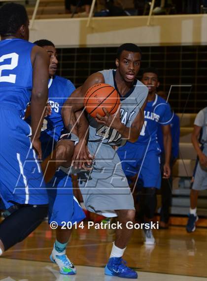 Thumbnail 3 in Phillips vs. Hyde Park (Saint Patrick Tournament) photogallery.