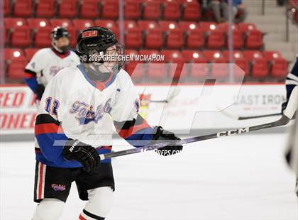 Thumbnail 3 in Wilton @ Warde/Ludlowe photogallery.