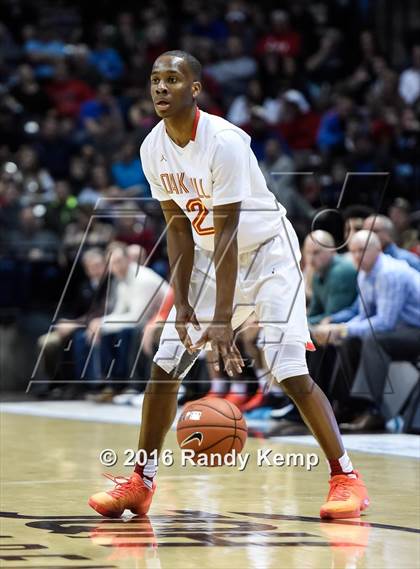 Thumbnail 1 in Oak Hill vs. Sierra Canyon (Bass Pro Tournament of Champions) photogallery.