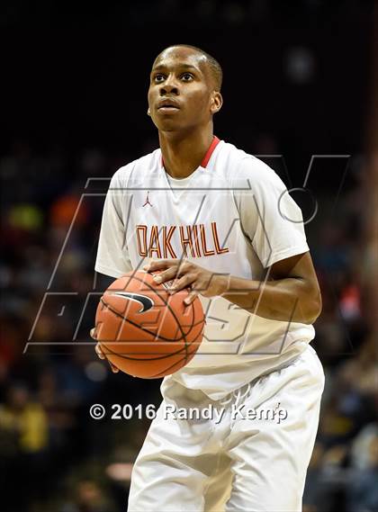 Thumbnail 1 in Oak Hill vs. Sierra Canyon (Bass Pro Tournament of Champions) photogallery.