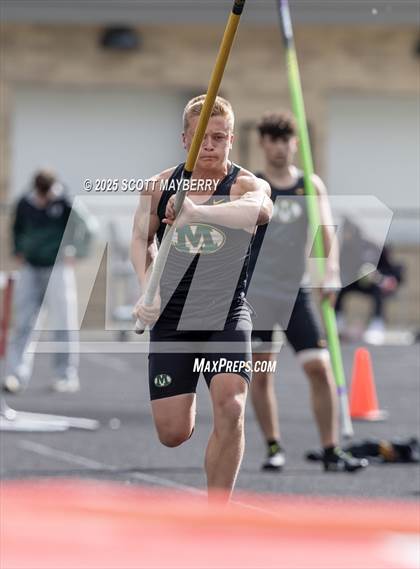 Thumbnail 1 in GCC Track & Field Championships (Day 1) photogallery.