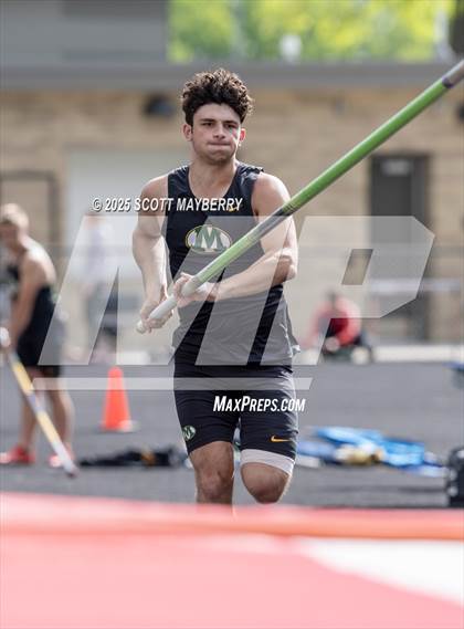 Thumbnail 1 in GCC Track & Field Championships (Day 1) photogallery.