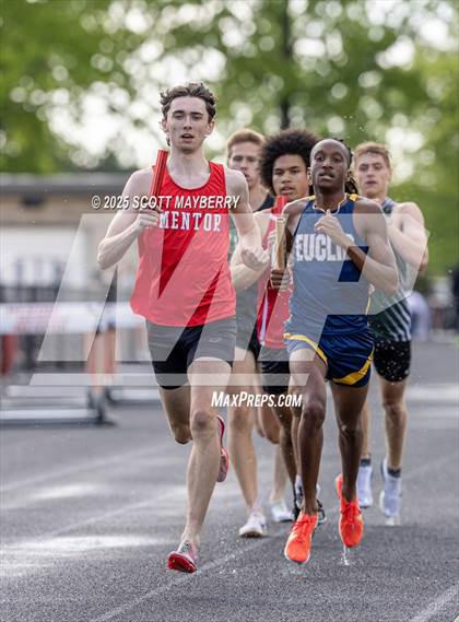 Thumbnail 1 in GCC Track & Field Championships (Day 1) photogallery.