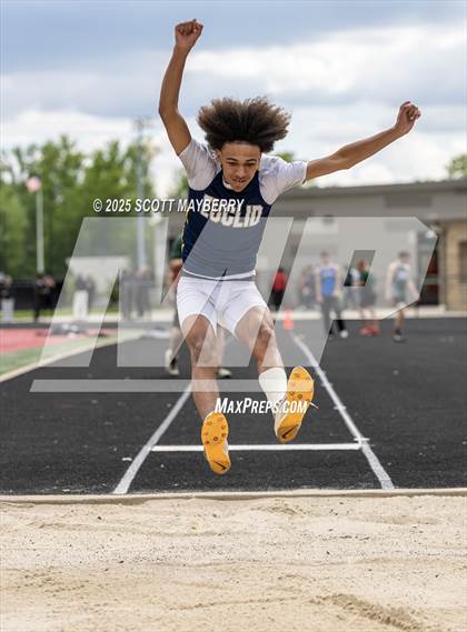 Thumbnail 3 in GCC Track & Field Championships (Day 1) photogallery.