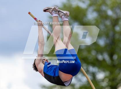 Thumbnail 1 in GCC Track & Field Championships (Day 1) photogallery.