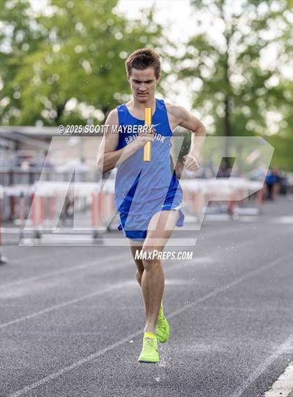 Thumbnail 3 in GCC Track & Field Championships (Day 1) photogallery.