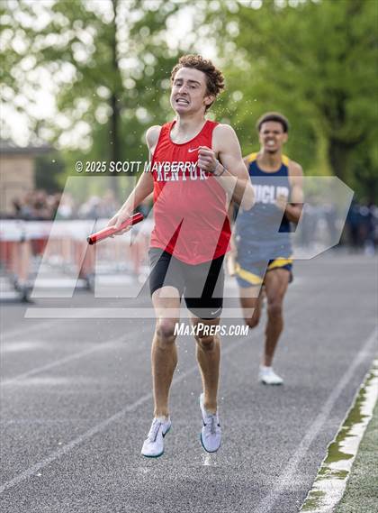 Thumbnail 3 in GCC Track & Field Championships (Day 1) photogallery.
