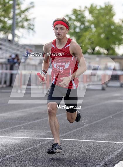 Thumbnail 2 in GCC Track & Field Championships (Day 1) photogallery.