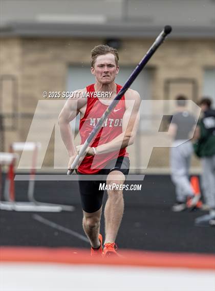 Thumbnail 2 in GCC Track & Field Championships (Day 1) photogallery.