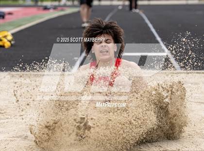 Thumbnail 2 in GCC Track & Field Championships (Day 1) photogallery.
