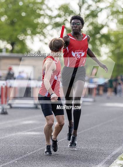Thumbnail 3 in GCC Track & Field Championships (Day 1) photogallery.