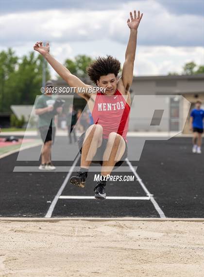 Thumbnail 3 in GCC Track & Field Championships (Day 1) photogallery.