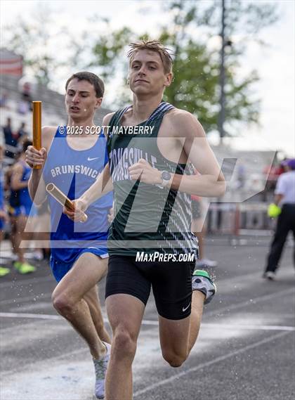 Thumbnail 3 in GCC Track & Field Championships (Day 1) photogallery.
