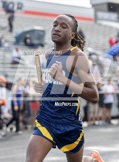 Thumbnail 3 in GCC Track & Field Championships (Day 1) photogallery.