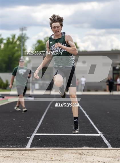 Thumbnail 3 in GCC Track & Field Championships (Day 1) photogallery.
