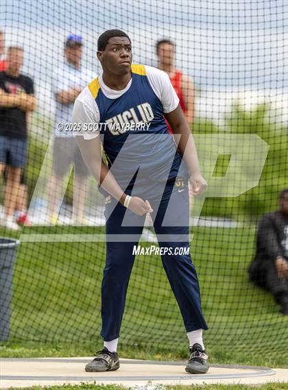 Thumbnail 2 in GCC Track & Field Championships (Day 1) photogallery.