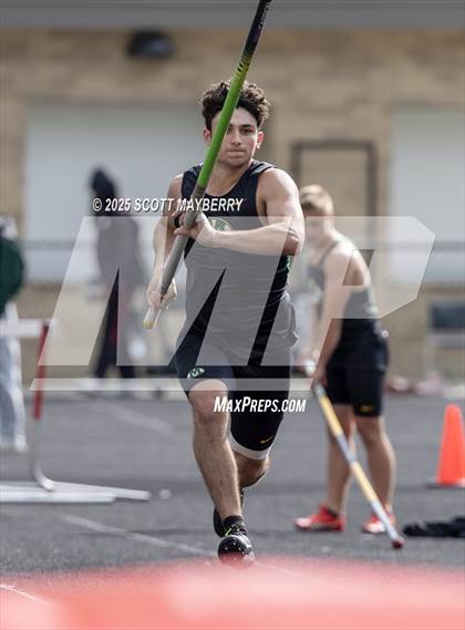 Thumbnail 3 in GCC Track & Field Championships (Day 1) photogallery.