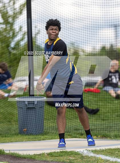 Thumbnail 3 in GCC Track & Field Championships (Day 1) photogallery.