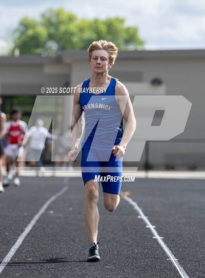 Thumbnail 2 in GCC Track & Field Championships (Day 1) photogallery.