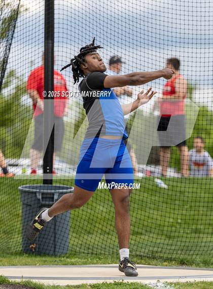 Thumbnail 1 in GCC Track & Field Championships (Day 1) photogallery.