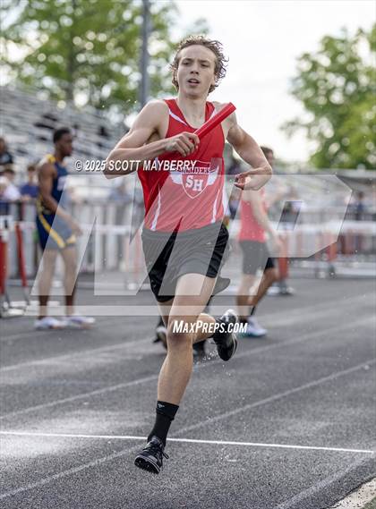 Thumbnail 2 in GCC Track & Field Championships (Day 1) photogallery.